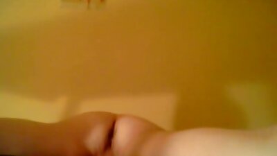 voluptuous Milf ਮੂੰਹ ਨੂੰ ਗਧੇ ਦਿੰਦਾ ਹੈ