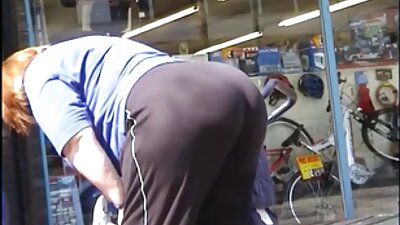 ਹੇ ਮੁੰਡੇ, ਰੁਕੋ ਮੈਂ ਤੁਹਾਡੀ ਮਾਂ ਬਣ ਸਕਦਾ ਹਾਂ