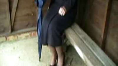 ਮੈਂ ਆਪਣੀ ਭੈਣ ਦੇ ਦੋਸਤ ਨੂੰ ਫੜ ਲਿਆ ਕਿ ਕਿਵੇਂ ਹੱਥਰਸੀ ਕਰਨਾ ਫਿਰ ਮੈਂ ਉਸ ਨੂੰ ਗਧੇ ਵਿੱਚ ਫੱਕਦਾ ਹਾਂ