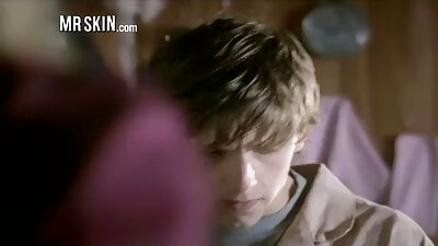 ਕਾਲਜ ਪਾਰਟੀ ਦੀ ਕੁੜੀ ਵਿਰੋਧ ਦੇਣ ਲਈ ਬਹੁਤ ਜ਼ਿਆਦਾ ਸ਼ਰਾਬੀ ਸੀ