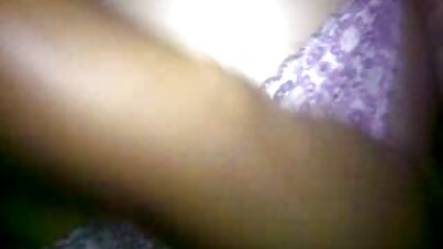 ਬੁੱਢਾ ਆਦਮੀ ਸ਼ਾਨਦਾਰ ਨੌਜਵਾਨ ਬੇਬੇ ਨੂੰ ਚੁਦਾਈ ਕਰਦਾ ਹੈ