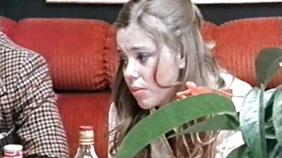 ਮਾਸੂਮ ਸੁਨਹਿਰੇ ਕਿਸ਼ੋਰ ਅਸਲੀ ਚੁਦਾਈ ਸਲਟ ਵਿੱਚ ਬਦਲਦਾ ਹੈ