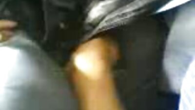 ਸੈਕਸੀ ਮਾਂ ਸਭ ਤੋਂ ਭੈੜੇ ਸੰਭਵ ਪਲ ਵਿੱਚ ਘਰ ਆਈ