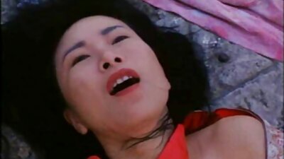 ਉਸ ਦੇ ਮਸਾਜ ਥੈਰੇਪਿਸਟ ਦੁਆਰਾ ਗਰਮ ਸੁਨਹਿਰੀ Fucked