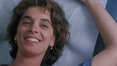 Busty Brunette Chick ਉਸ ਦੇ ਚੁਦਾਈ ਹੁਨਰ ਦਿਖਾ ਰਿਹਾ ਹੈ