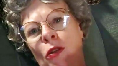 ਘਰ ਇਕੱਲੇ ਸ਼ਰਾਬੀ ਨੌਜਵਾਨ ਸ਼ਰਾਰਤੀ ਗੁਆਂਢੀ ਦੁਆਰਾ fucked