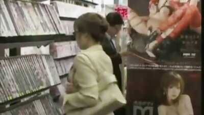 ਸੁਨਹਿਰੀ ਕਿਸ਼ੋਰ ਚਿਕ ਸੰਪੂਰਣ ਸੈਕਸੀ ਸਰੀਰ ਹੈ