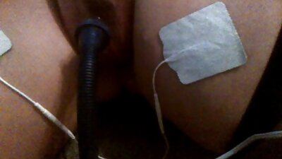 ਬੁੱਢਾ ਆਦਮੀ ਨੌਜਵਾਨ ਬੇਬੀਸਿਟਰ ਨਾਲ ਚੁਦਾਈ ਕਰਦੇ ਹੋਏ ਕੈਮਰੇ 'ਤੇ ਫੜਿਆ ਗਿਆ